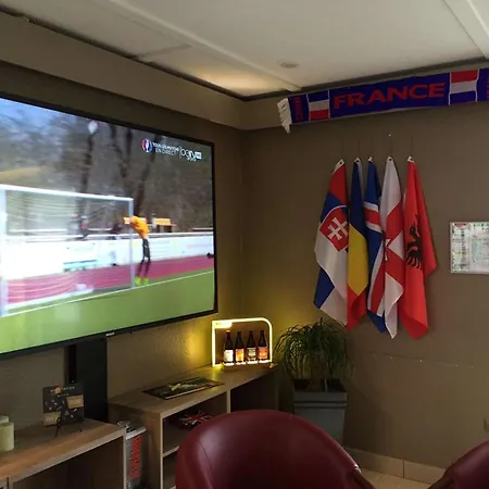 Campanile Nature - Bordeaux Sud Talence Отель