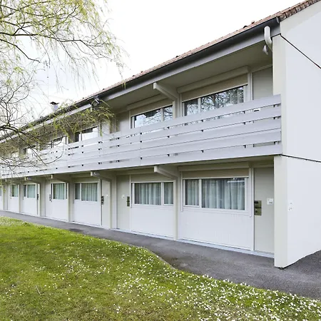 Campanile Nature - Bordeaux Sud Talence 3* Крадиньян
