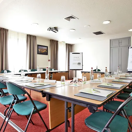 Campanile Nature - Bordeaux Sud Talence Otel