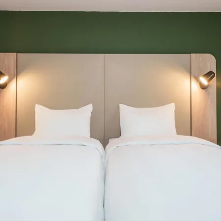 Campanile Nature - Bordeaux Sud Talence 3* Gradignan