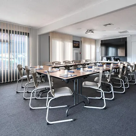 Campanile Nature - Bordeaux Sud Talence 3*