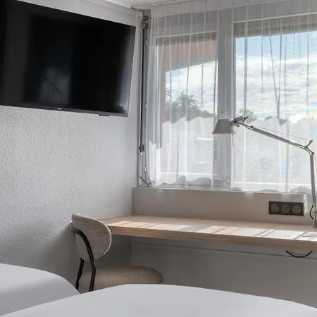 Otel Campanile Nature - Bordeaux Sud Talence