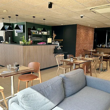 Campanile Nature - Bordeaux Sud Talence 3* Gradignan