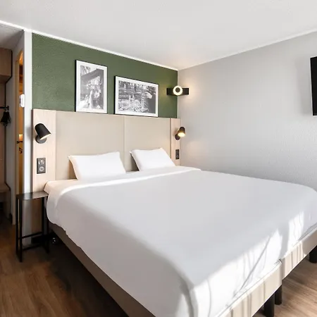 Campanile Nature - Bordeaux Sud Talence Hotel