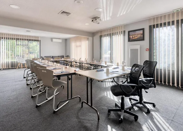 Campanile Nature - Bordeaux Sud Talence Hotel Gradignan