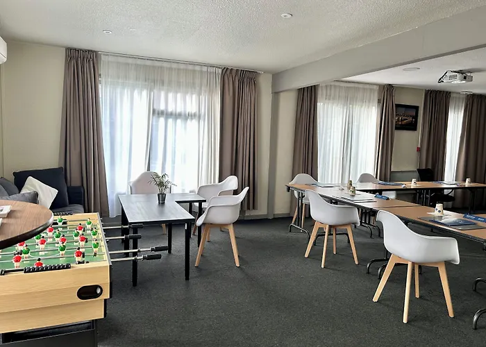 Отель Campanile Nature - Bordeaux Sud Talence